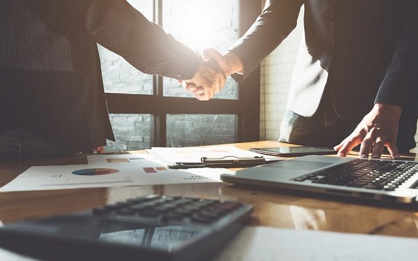 MWL2018 Deal Agree Handshake Generic e1585076856141