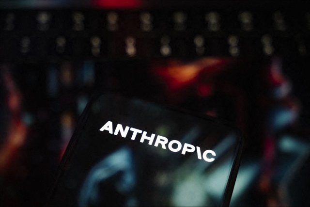 Comparative Analysis of AI Tools: FlowMind vs. Leading Automation Solutions 4 2 b