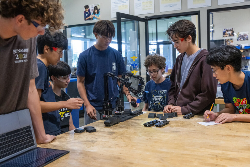 101625 ENG III ADV ROBOTICS 2699