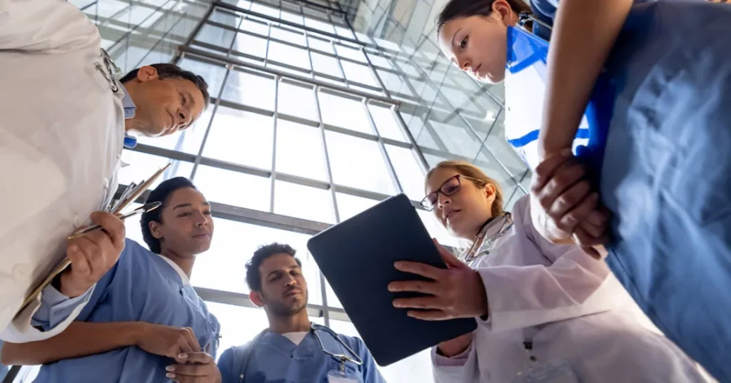 Enhancing Efficiency: Comprehensive Automation Tutorials for Business Optimization 2 Getty andresr HITN.jpg.webp