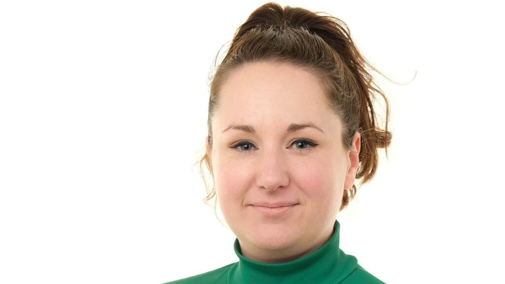 Optimizing Workflow Efficiency: Practical Tips for AI-Driven Automation 9 Laura Feetham Walker