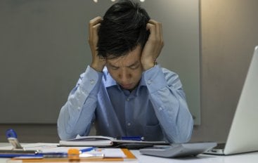 Enhancing Productivity with FlowMind AI: Comprehensive Automation Tutorials for Businesses 2 1497873787 Gn2PCq employee burnout final