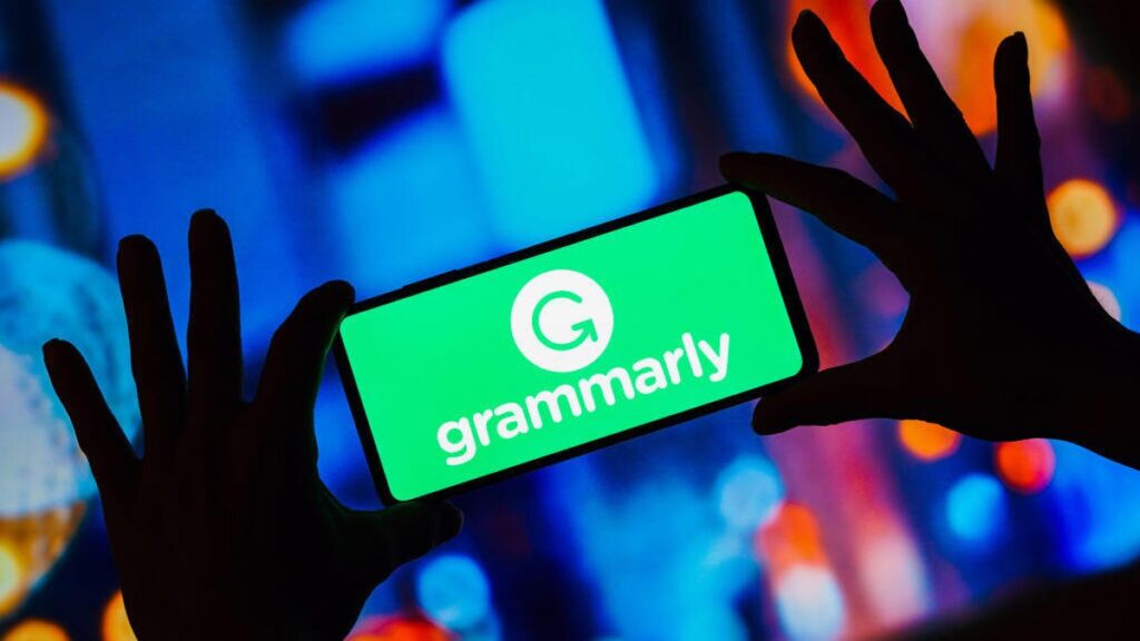 Optimizing Workflow Efficiency: Practical AI Solutions for Enhanced Productivity 2 grammarly ai gettyimages 1247853785