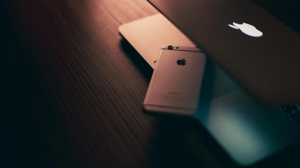 Comparative Analysis of Automation Tools: FlowMind AI Versus Leading Alternatives 2 hero image.fill .size 1200x675.v1765967633