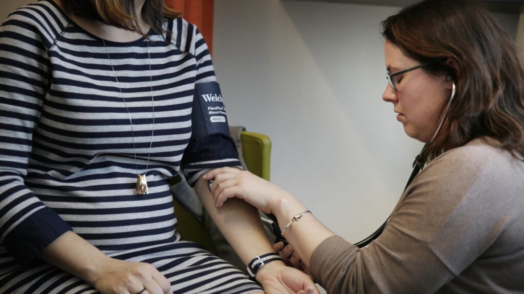 Comparing Automation Tools: FlowMind AI vs. Leading Industry Solutions 2 107092058 1658408665693 gettyimages 1322130120 zika0206015 ls