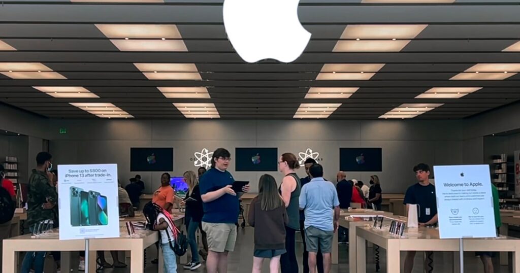 GettyImages 1404082305