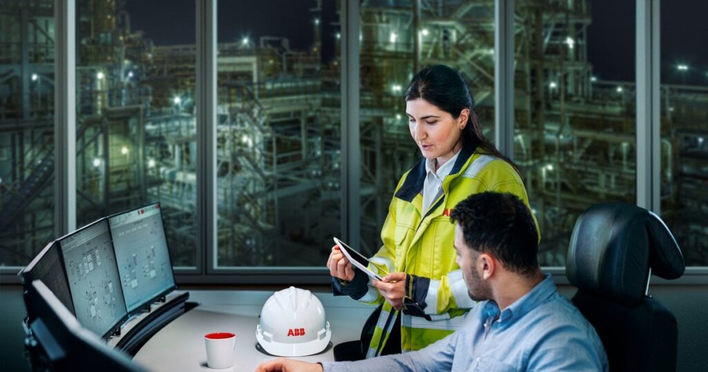 control room environment industrial site image abb.jpg