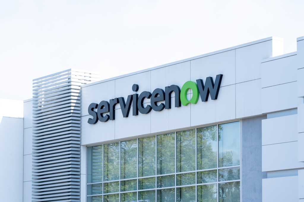 4065541 0 00824700 1759345271 servicenow shutterstock editorial 2356641345