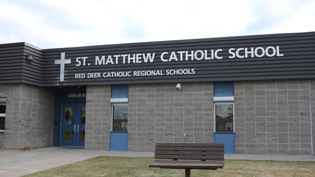 Maximizing Productivity: Practical Tips for Workflow Automation with AI 7 st matthew catholic school 1200x675